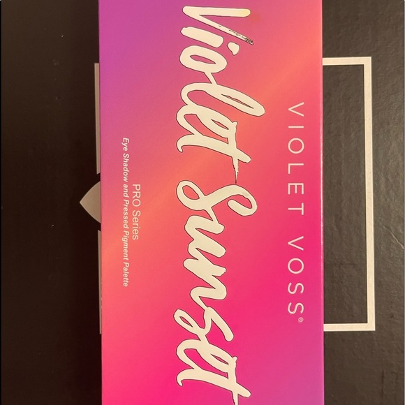 NEW Violet Voss- Violet Sunset Pro Series Eyeshadow Palette - Picture 2 of 2